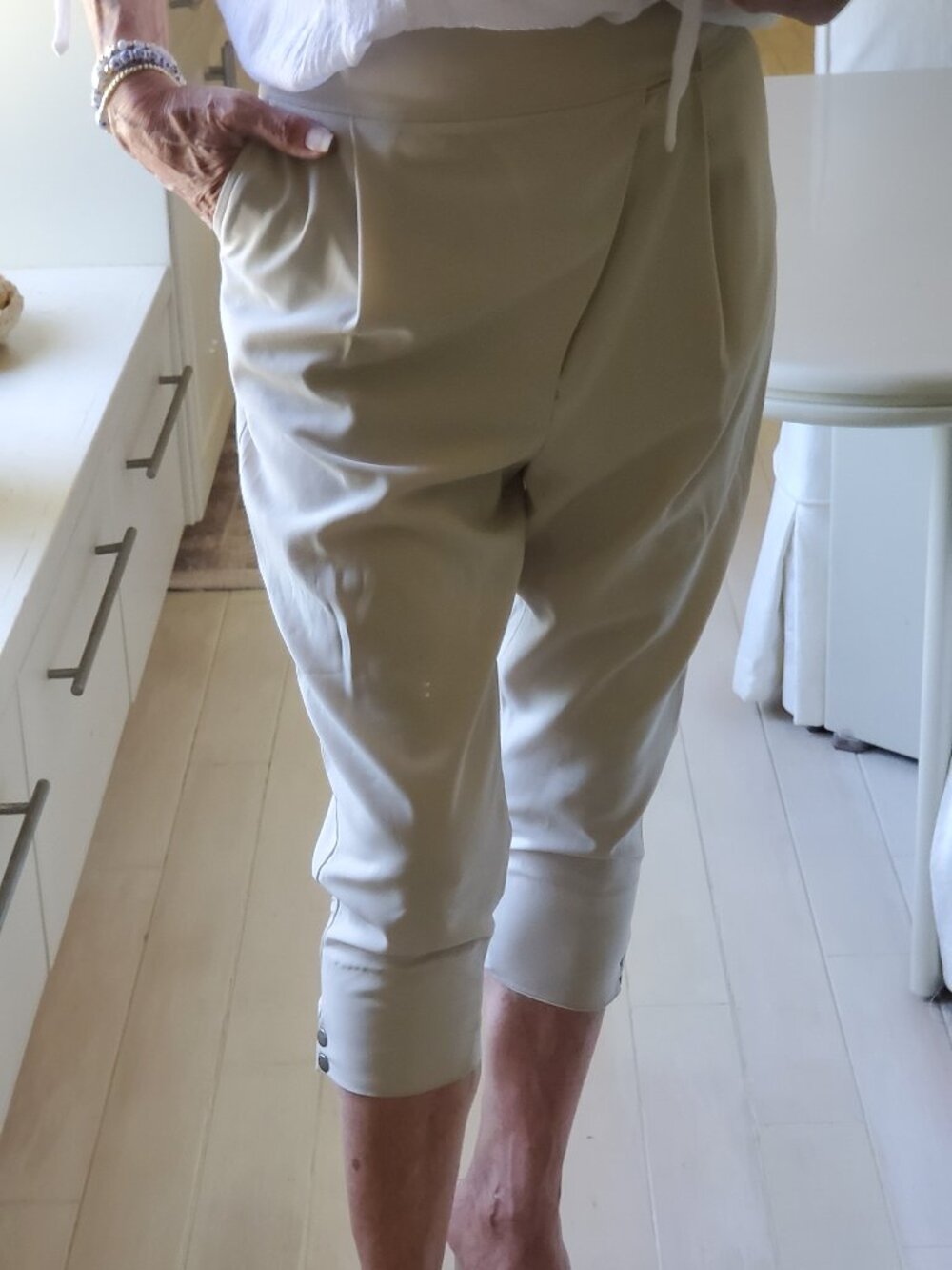 Alice + Olivia pleated pants